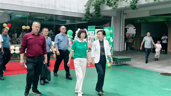 AD0BDD5D68907EC372CCA72B513E9F71.jpg