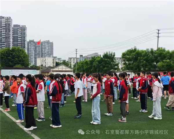 1759198090313206.jpg 20250929_220746_133.jpg