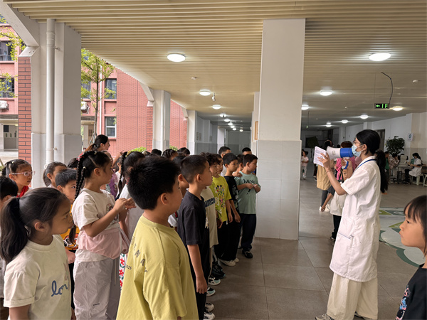 1759212179285400.jpg 果堰视力06.jpg