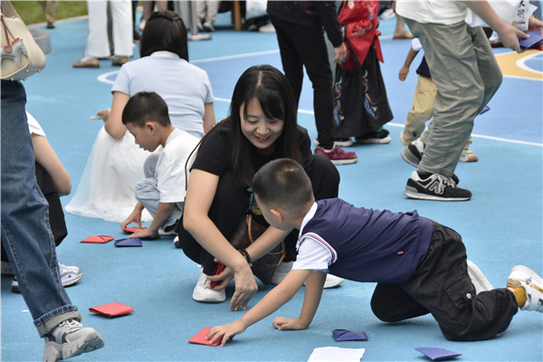 1759217769362921.jpg 国庆图1 (5).jpg