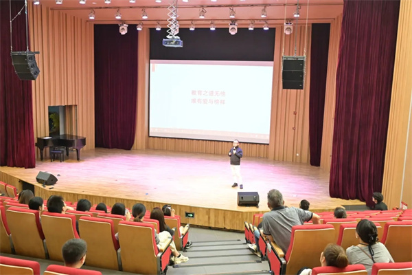 1759290017566207.jpg 20251001_002416_1096.jpg