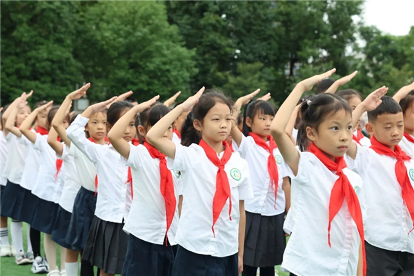 1760404402351108.jpg 20251013_223436_043.jpg