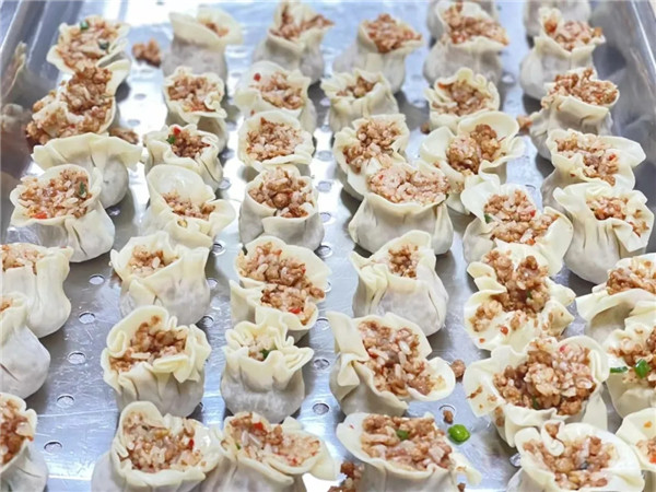 1760576518980261.jpg 20251015_234334_018.jpg