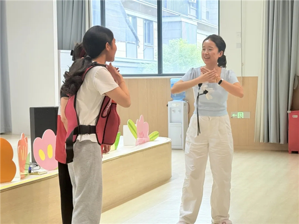 1760667313940792.jpg 20251016_232505_183.jpg