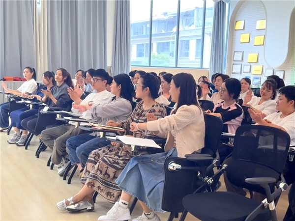 1760667321648173.jpg 20251016_232505_186.jpg