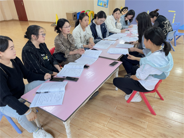 1761182727744153.jpg 课堂展风采 活动促成长 (2).jpg