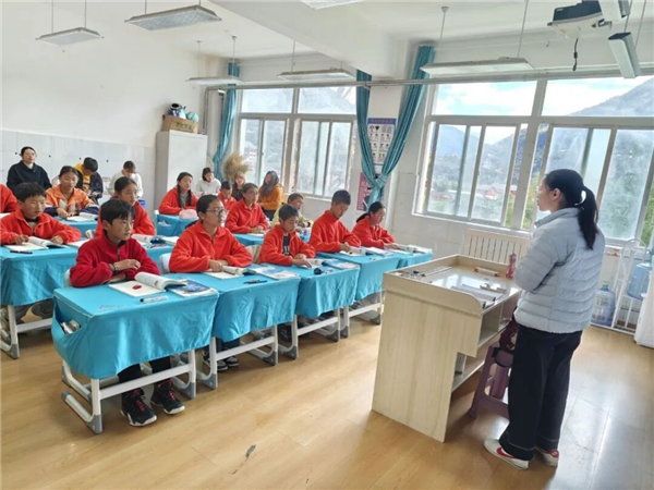 1761187105843152.jpg mmexport1761126018906.jpg