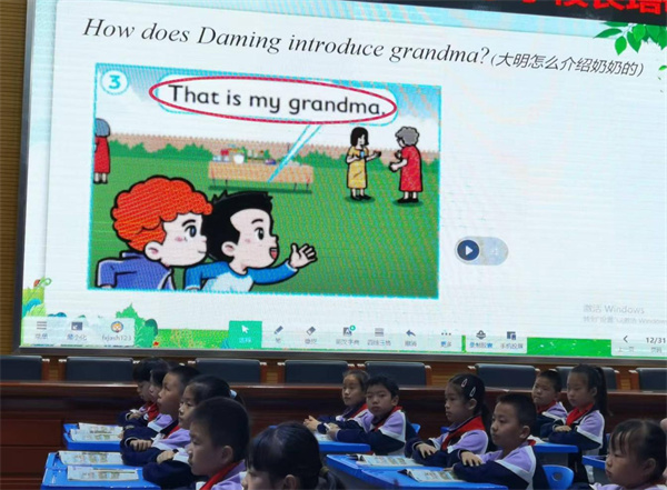 1761297936668731.jpg 东方红02.jpg