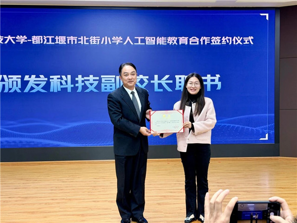 1761701998259432.jpg mmexport1761654899726.jpg