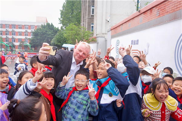 1761816325906048.jpg 4.jpg