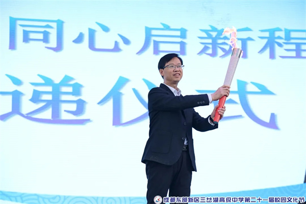 1761873992323645.jpg 20251030_211213_438.jpg