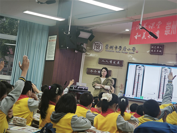 1761901399140993.jpg 3张静.jpg