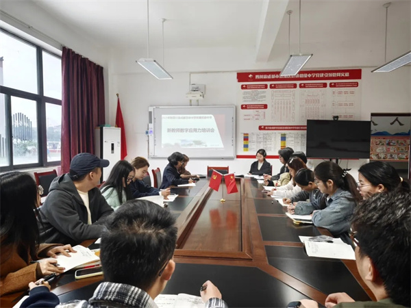 1761901684944760.jpg 20251030_215849_059.jpg