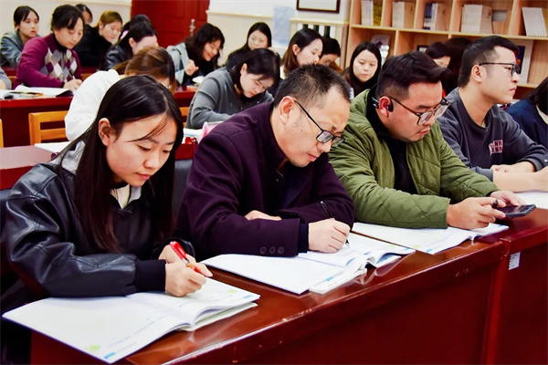 1761902209857545.jpg 20251030_222303_753.jpg