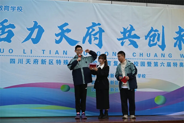 1761902420363544.jpg 20251031_163030_008.jpg