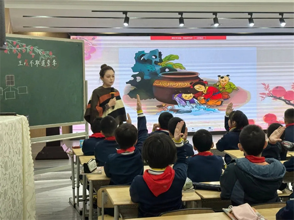 1762151388278155.jpg 20251103_000715_401.jpg