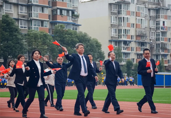 1762156692912470.jpg 20251103_154844_188.jpg