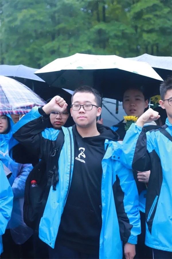 1762304159476889.jpg 1762304159476889.jpg