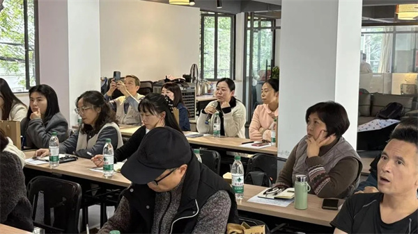 1762308718768176.jpg 20251104_205034_109.jpg