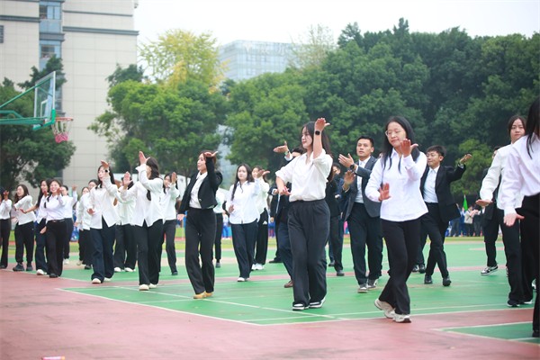 1762329794332897.jpg 67CECED4E26C6701C65321ADC58BF9D6.jpg