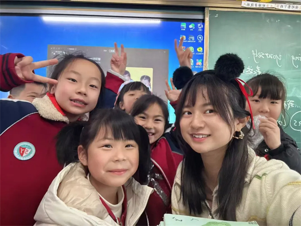 1762387212364929.jpg 640.jpg