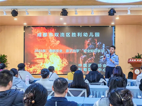 1762391251359754.jpg 20251105_222715_300.jpg