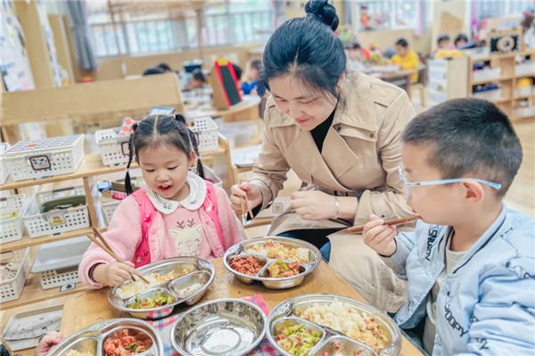 1762392856596100.jpg 20251105_223417_518.jpg