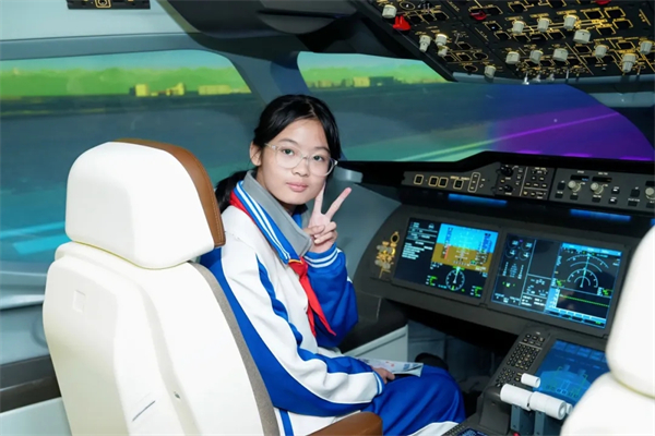 1762415540256979.jpg 20251105_224337_783.jpg