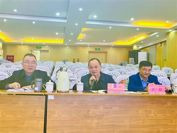 1762476284711239.jpg 20251106_211210_090.jpg