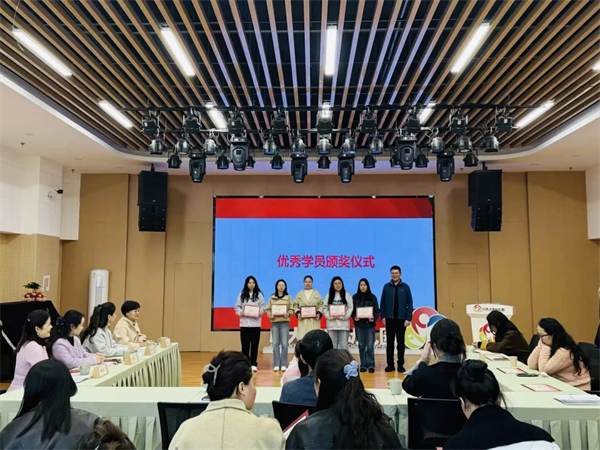 1762503110668039.jpg 20251106_210928_042.jpg