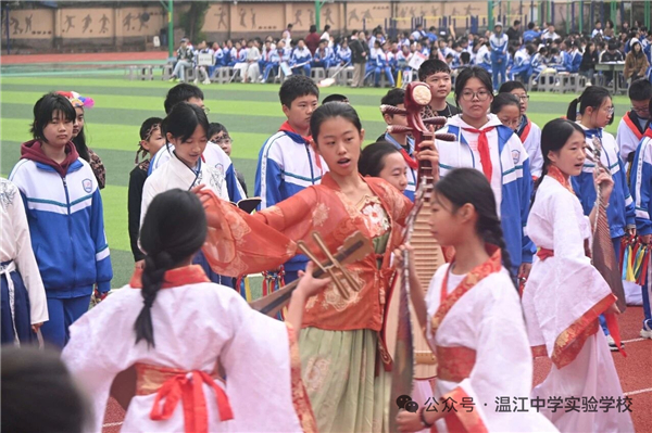 1762503329189561.jpg mmexport1762496806007.jpg