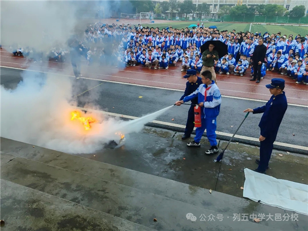 1762577385811391.jpg mmexport1762560709041.jpg