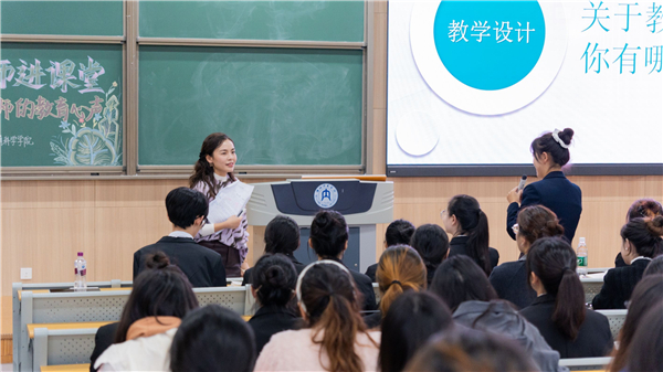 1762582571938210.jpg 胡雨佳2.jpg