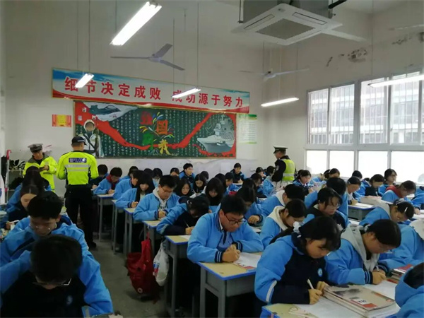 1762698474477488.jpg 640.jpg