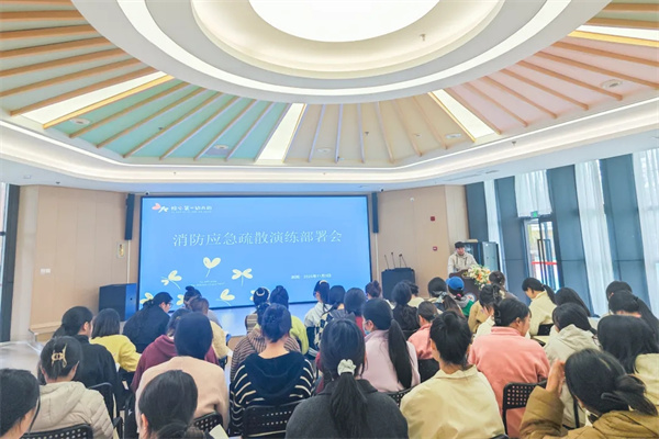 1762741316403432.jpg 20251107_232859_105.jpg