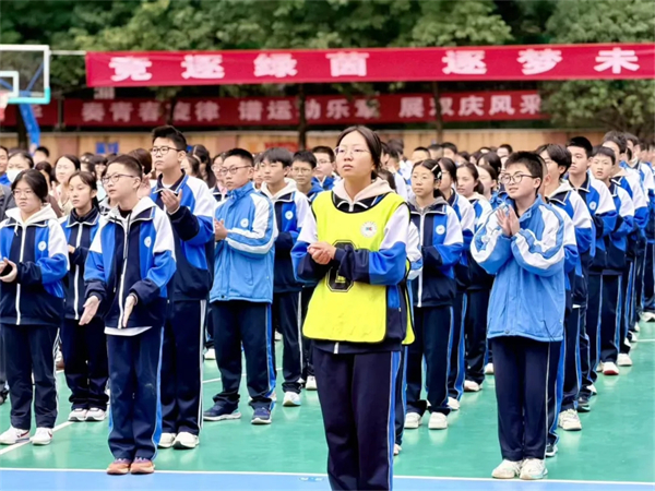 1762764321891540.jpg 20251110_162849_013.jpg