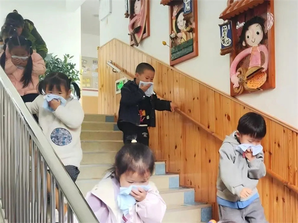 1762825065880554.jpg 20251110_212840_440.jpg