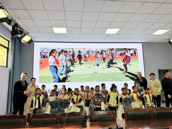 1763106758183222.jpg mmexport1763087321398.jpg