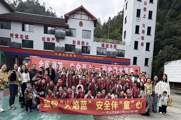 1763126982804340.jpg 4.jpg