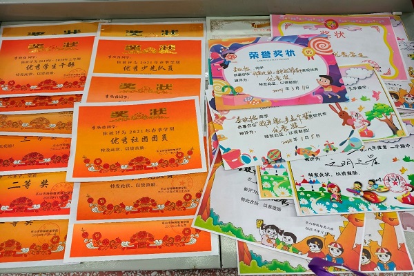 1763301589121161.jpg 安全员夏鹏讲解灭火器.jpg