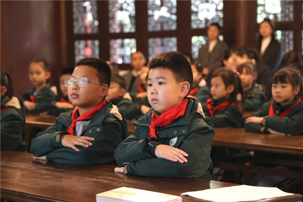 1763349210865569.jpg 20251116_225114_004.jpg