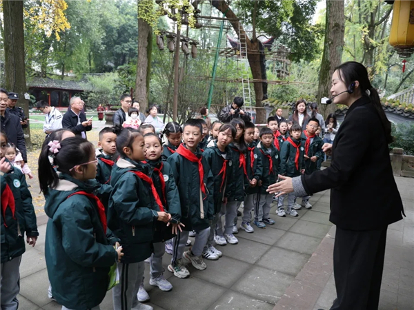 1763349371451742.jpg 20251116_225114_020.jpg