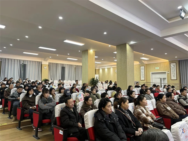 1763515442409625.jpg 20251119_004727_005.jpg