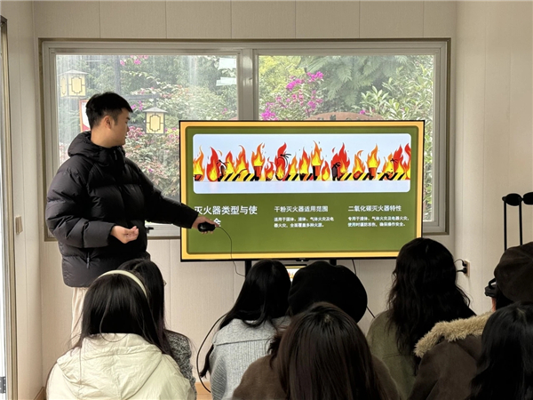 1763605042216359.jpg mmexport1763603577885.jpg