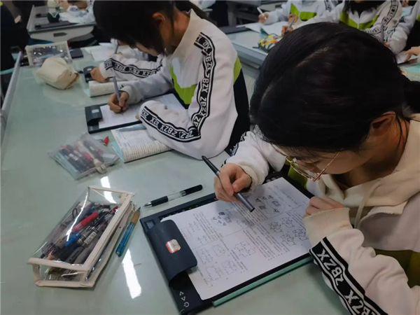 1763963806233685.jpg 20251123_235901_111.jpg