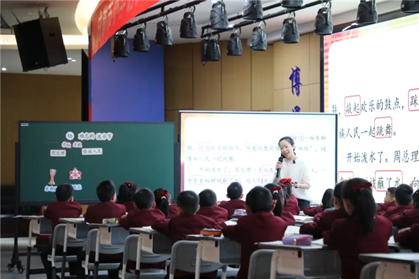 1764037086822573.jpg 20251124_220055_065.jpg