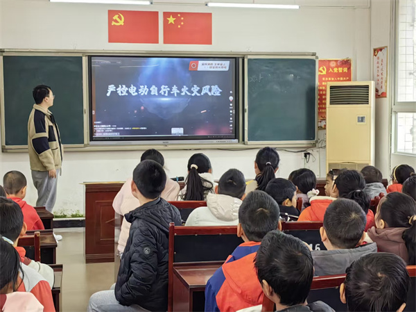 1764049655826528.jpg 10dedcd1e5e5806795273815e752f7f7.jpg