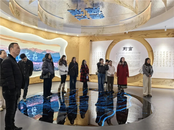 1764119909628323.jpg 20251125_213425_001.jpg