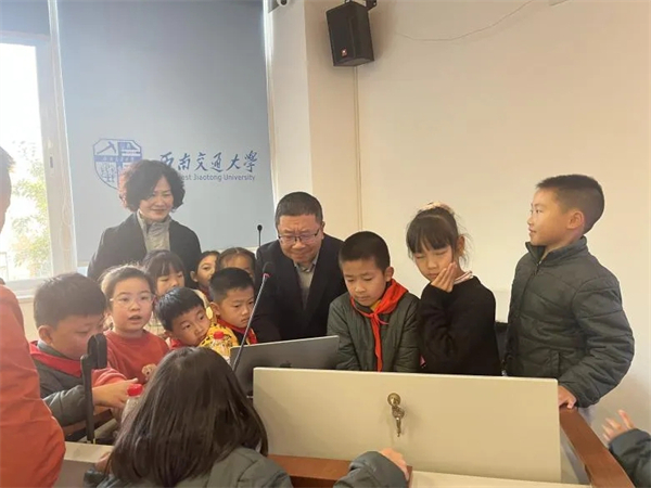 1764120667394257.jpg 20251125_234023_113.jpg