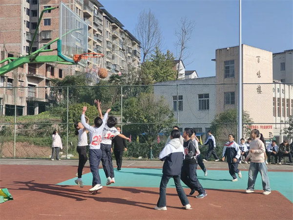 1764229127529471.png 640.webp (7).png